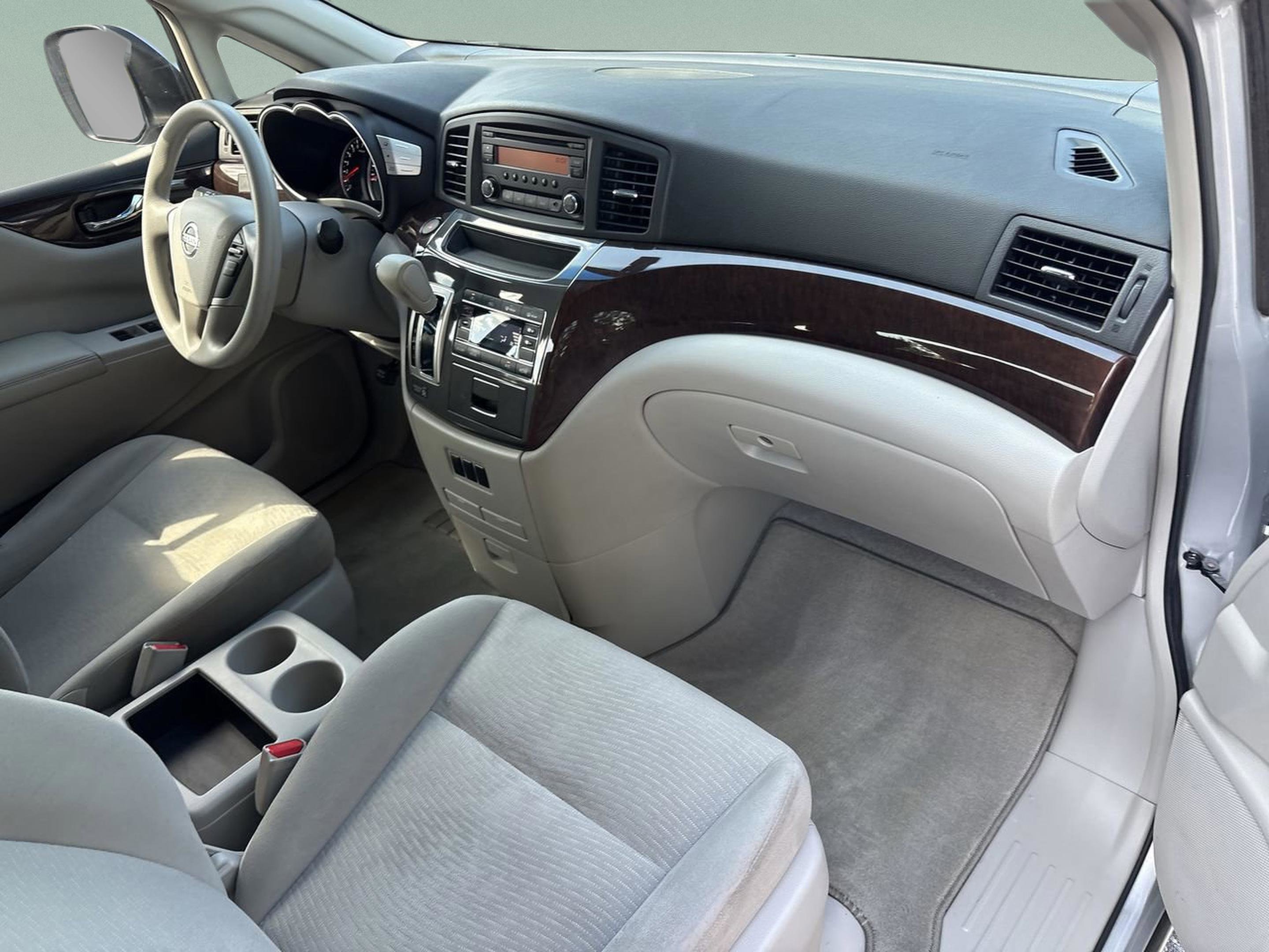Used 2014 Nissan Quest S FWD image 21