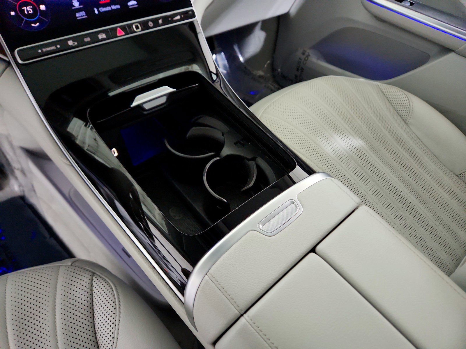 Certified 2023 Mercedes-Benz EQE 500 4MATIC SUV image 16