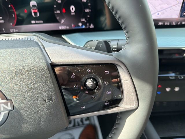 Certified 2025 Nissan Murano SL w/ Cargo Package AWD/4WD image 20