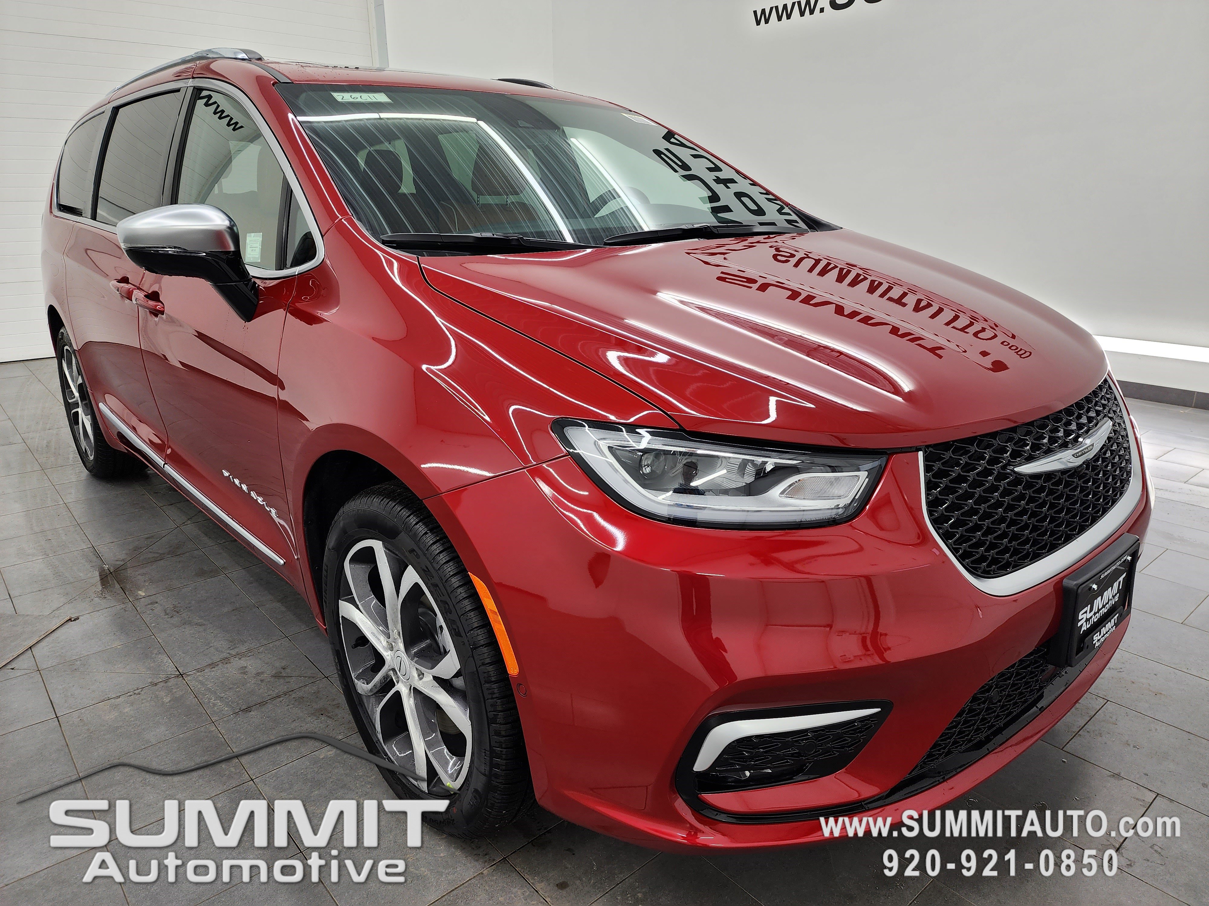 New 2026 Chrysler Pacifica Pinnacle w/ Trailer Tow Group image 2