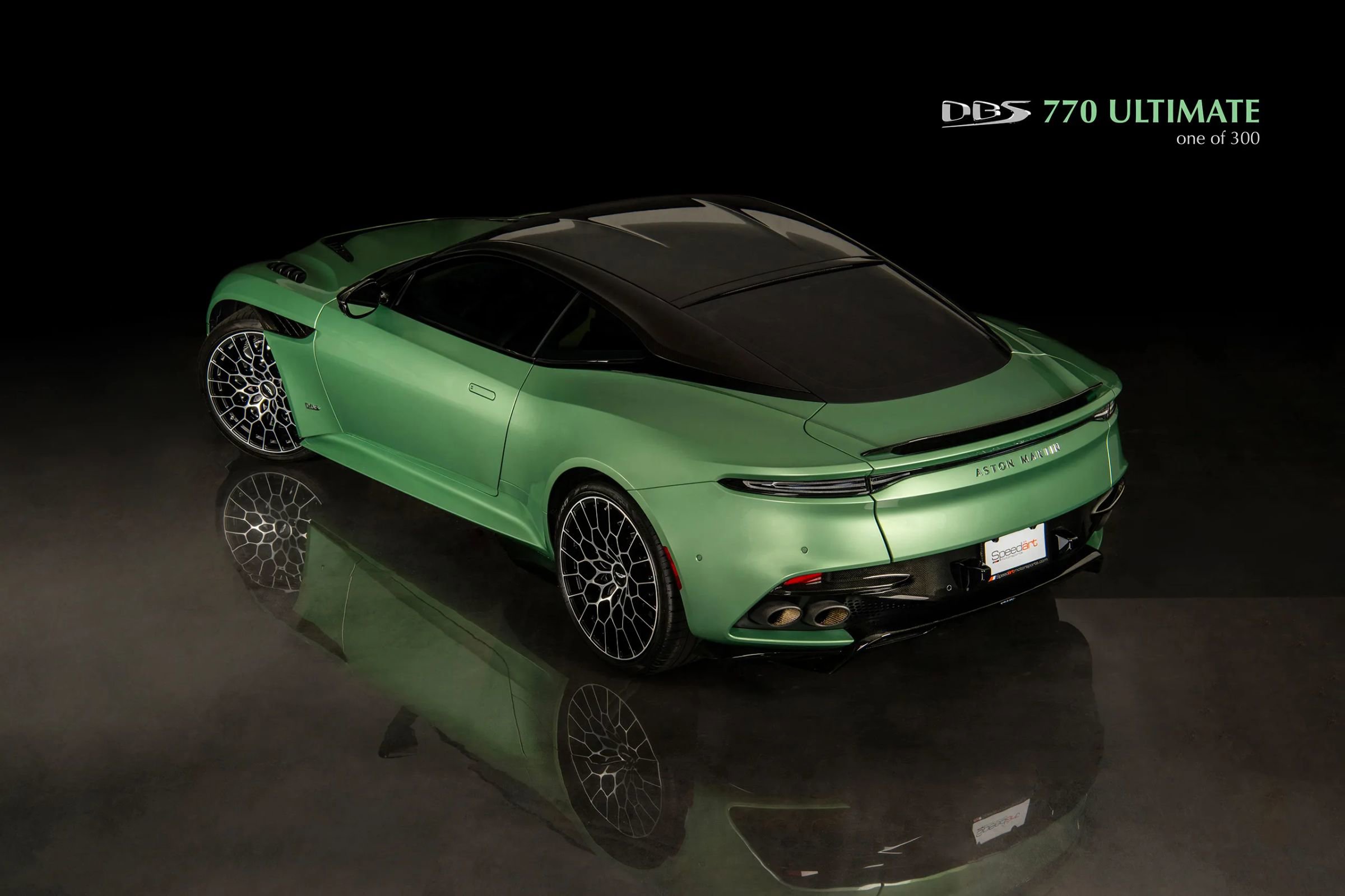 Used 2023 Aston Martin DBS Coupe image 1