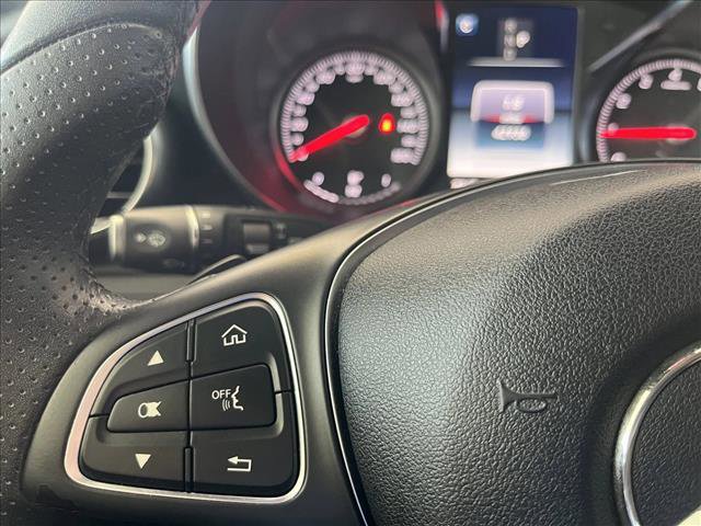 Used 2018 Mercedes-Benz GLC 300 4MATIC image 18