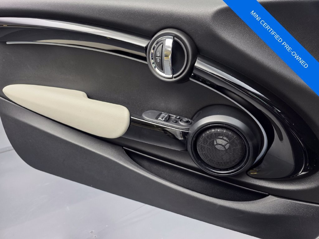 Used 2024 MINI Cooper SE FWD image 25