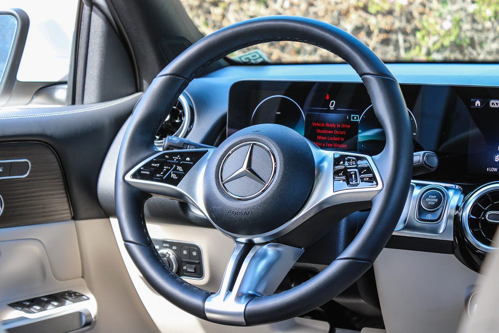Certified 2026 Mercedes-Benz GLB 250 4MATIC image 17