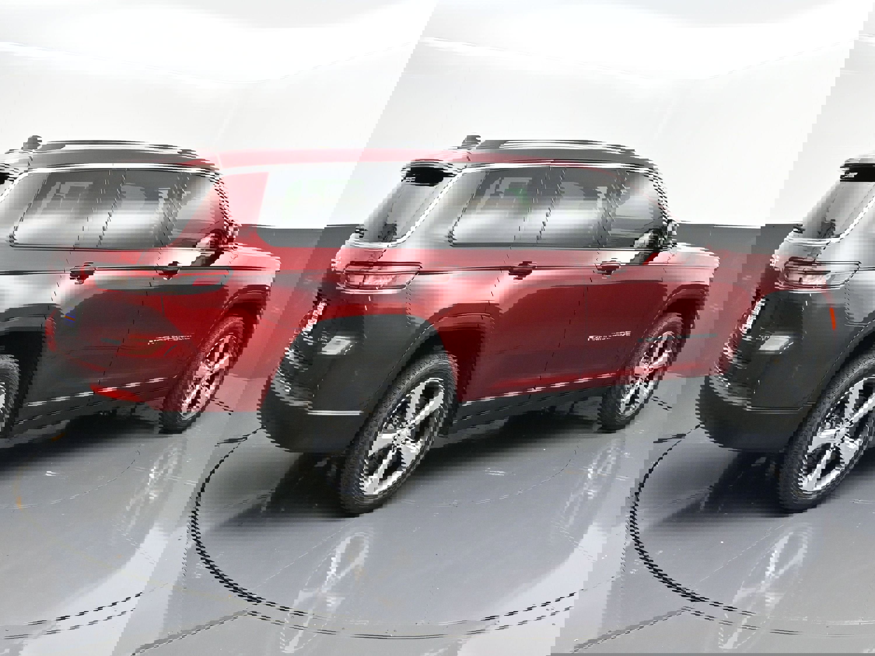 Used 2022 Jeep Grand Cherokee L Limited image 7