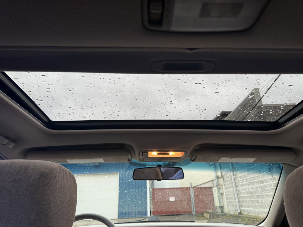 Used 2000 Toyota Avalon XL image 21