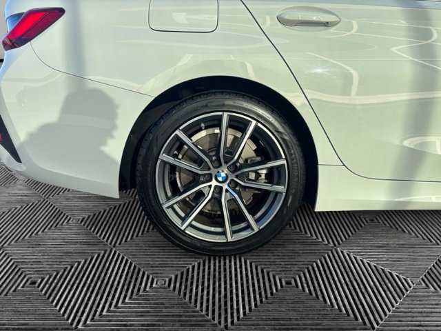 Used 2019 BMW 330i xDrive Sedan AWD/4WD image 33