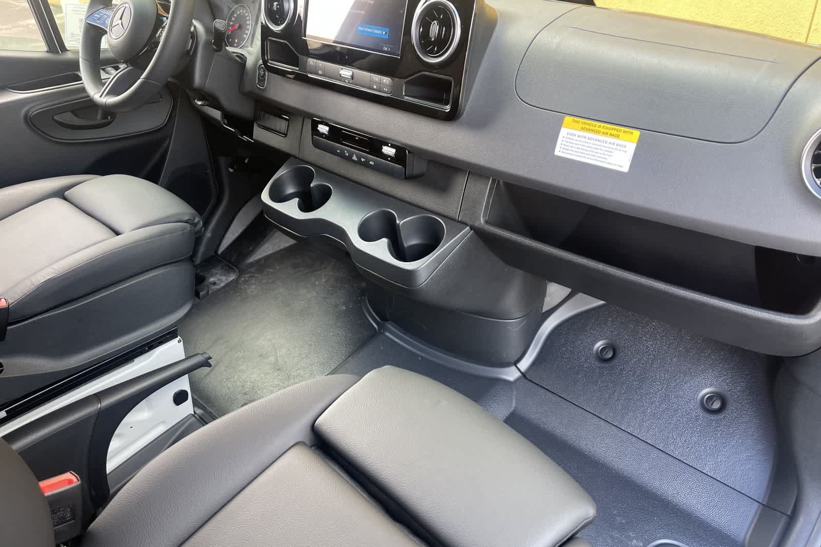 New 2025 Mercedes-Benz Sprinter 2500 image 12