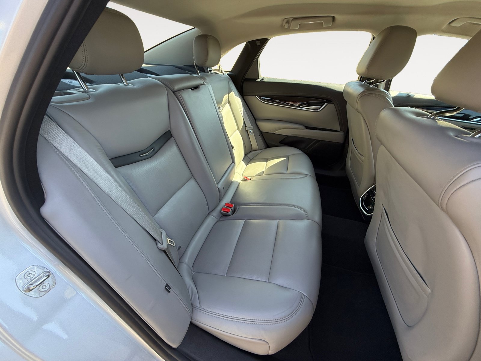 Used 2017 Cadillac XTS Luxury FWD image 18