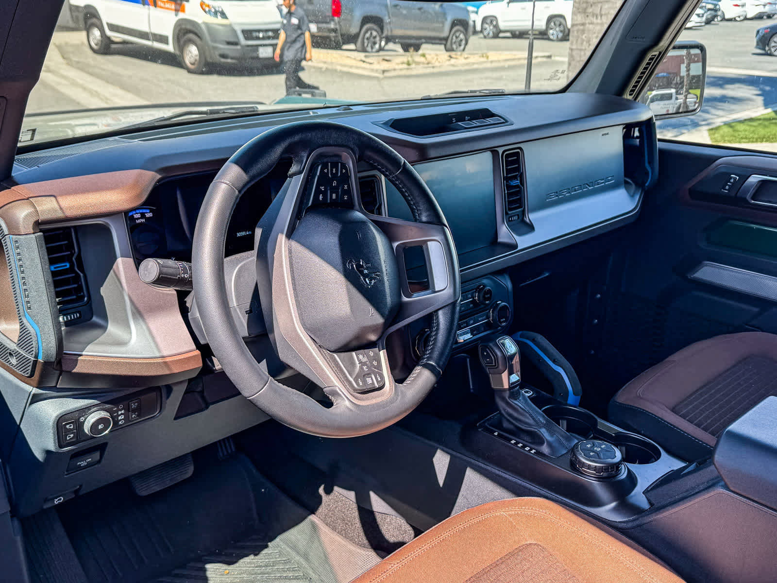 Used 2023 Ford Bronco Outer Banks AWD/4WD image 10