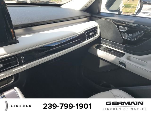 New 2025 Lincoln Aviator 2WD image 33