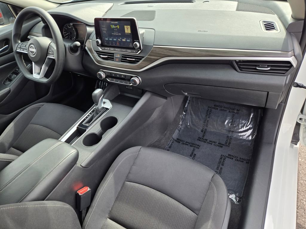 Certified 2025 Nissan Altima 2.5 SV FWD image 20