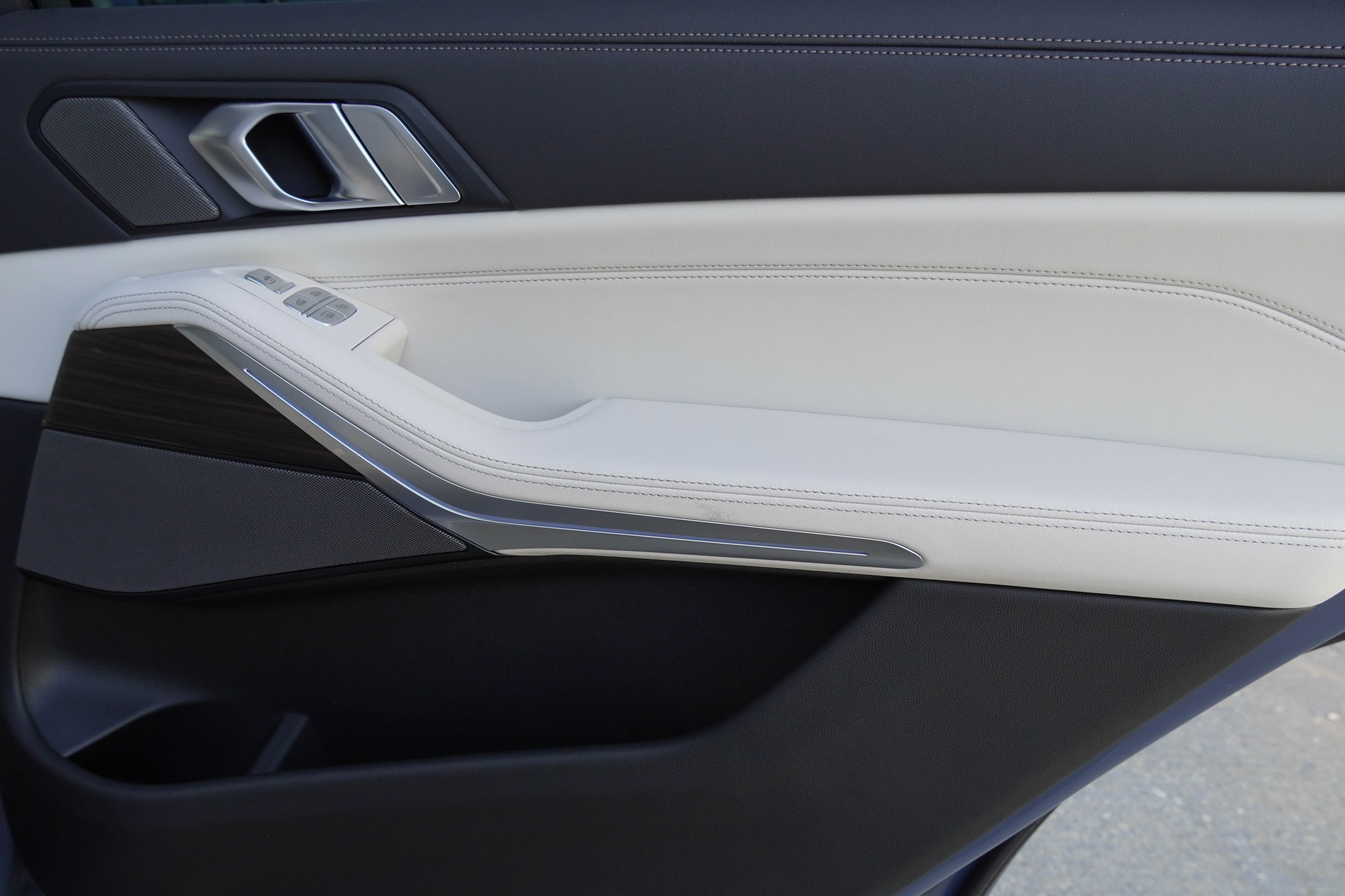 Used 2026 BMW X7 xDrive40i w/ Executive Package image 33