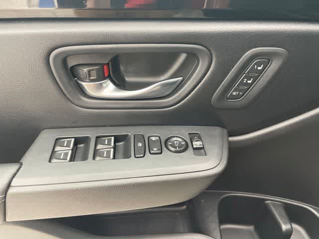 Used 2023 Honda Pilot EX-L image 11
