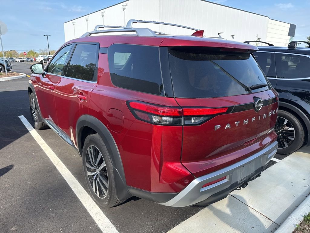 Used 2024 Nissan Pathfinder Platinum w/ Cargo Package image 5