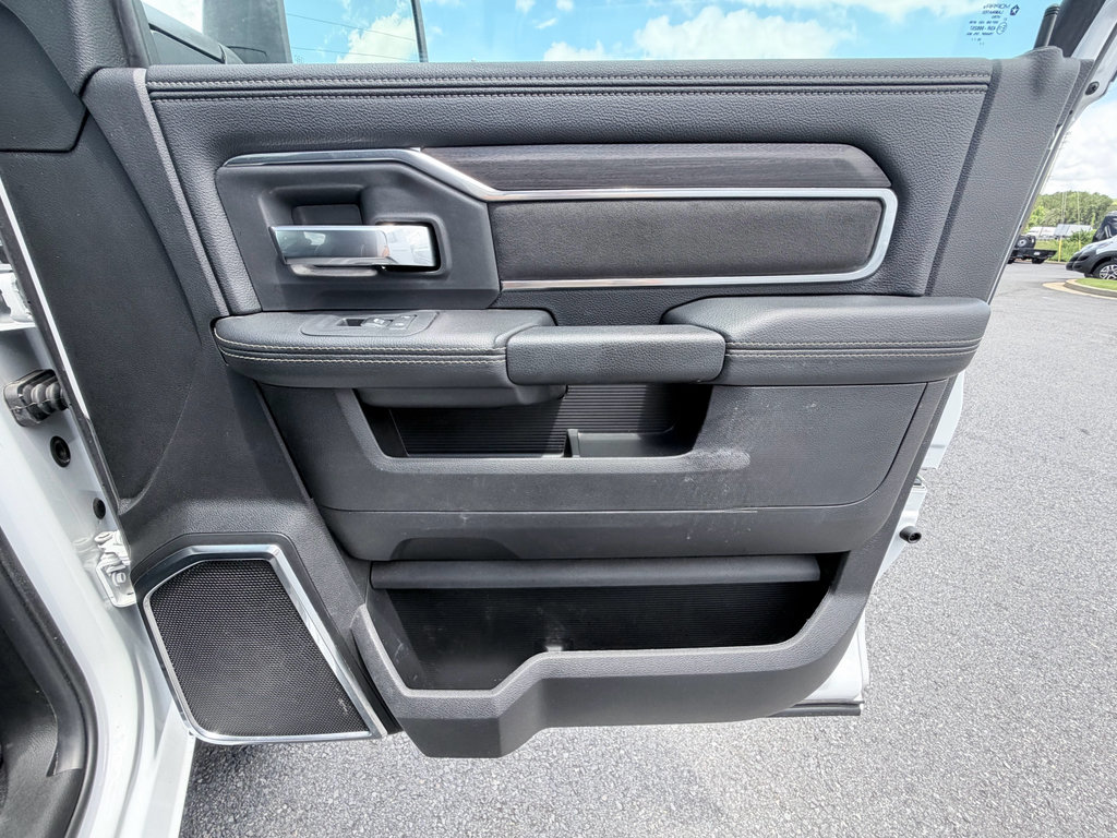 Used 2026 RAM 2500 Laramie AWD/4WD image 34