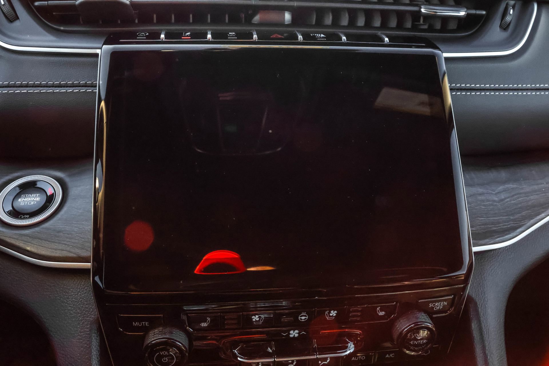 New 2025 Jeep Grand Cherokee L Limited image 21