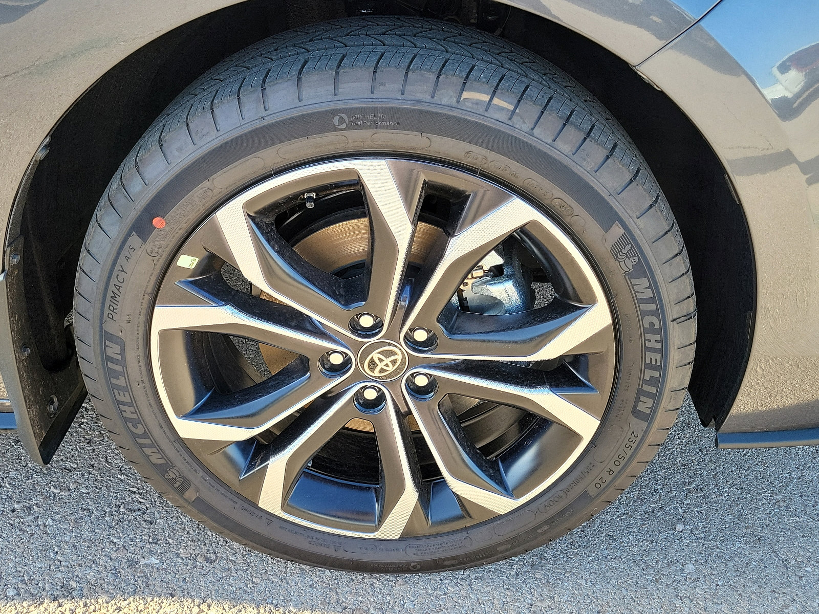 New 2025 Toyota Sienna Platinum image 7