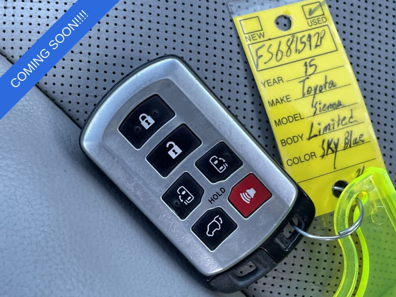 Used 2015 Toyota Sienna Limited Premium FWD image 33