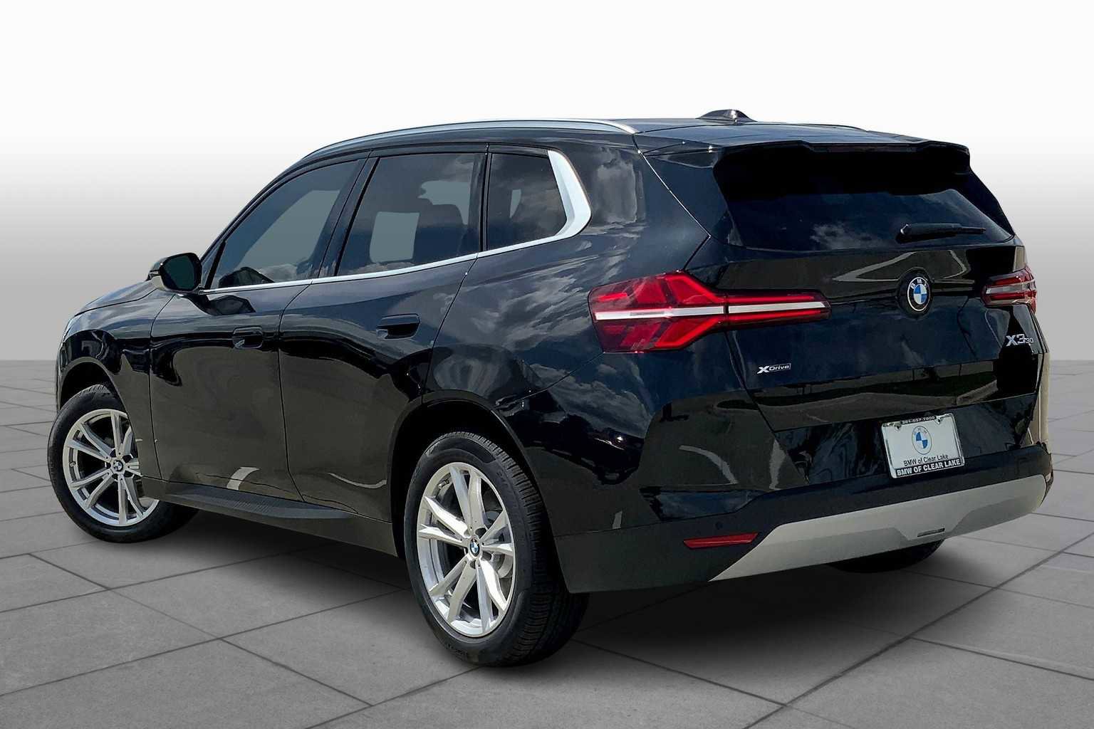 New 2025 BMW X3 xDrive30i w/ Convenience Package image 12