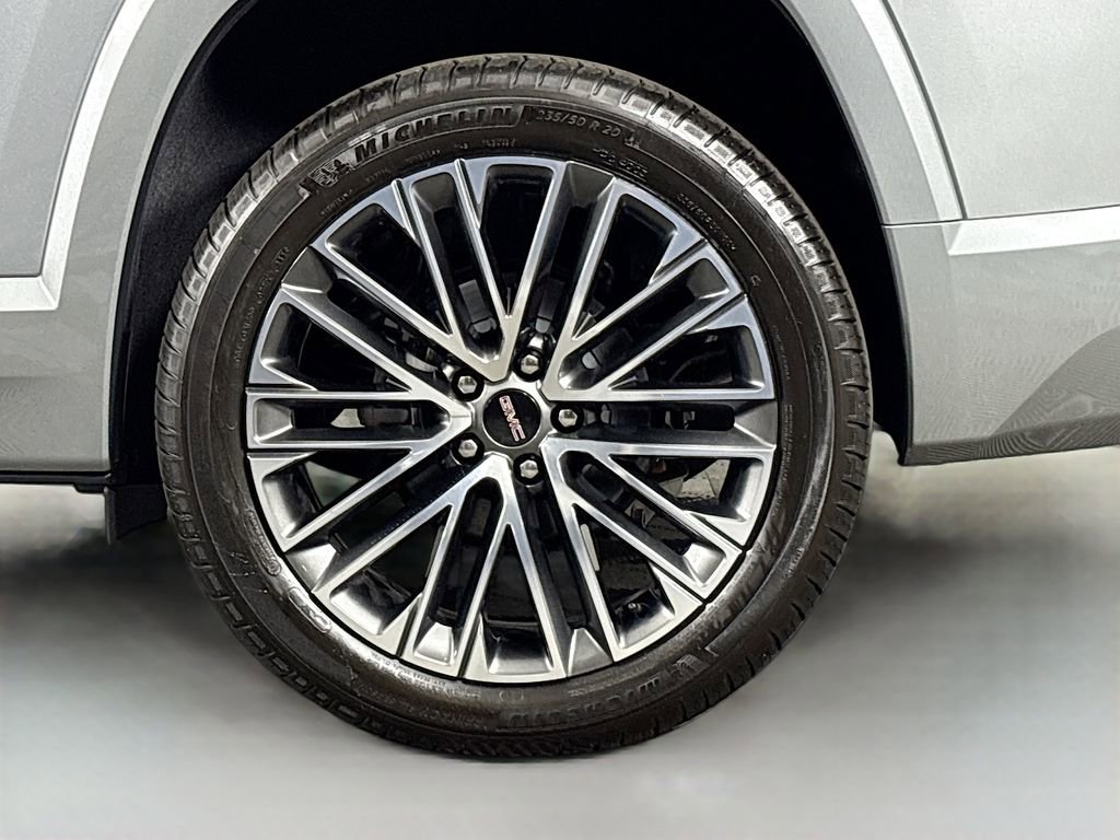 New 2026 GMC Terrain Denali w/ LPO, Floor Liner Package image 31