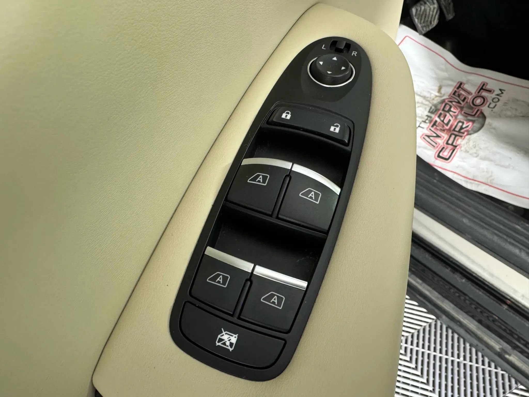 Used 2021 INFINITI QX50 Luxe w/ Cargo Package image 41