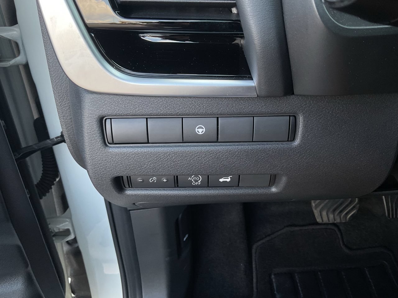Used 2023 Nissan Rogue SL FWD image 22