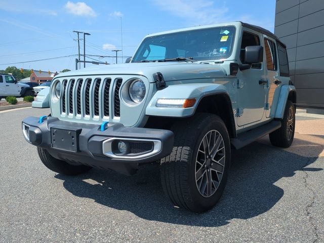 Used 2023 Jeep Wrangler Unlimited Sahara AWD/4WD image 8