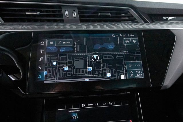 Used 2023 Audi e-tron Premium Plus w/ Premium Plus Package AWD/4WD image 7
