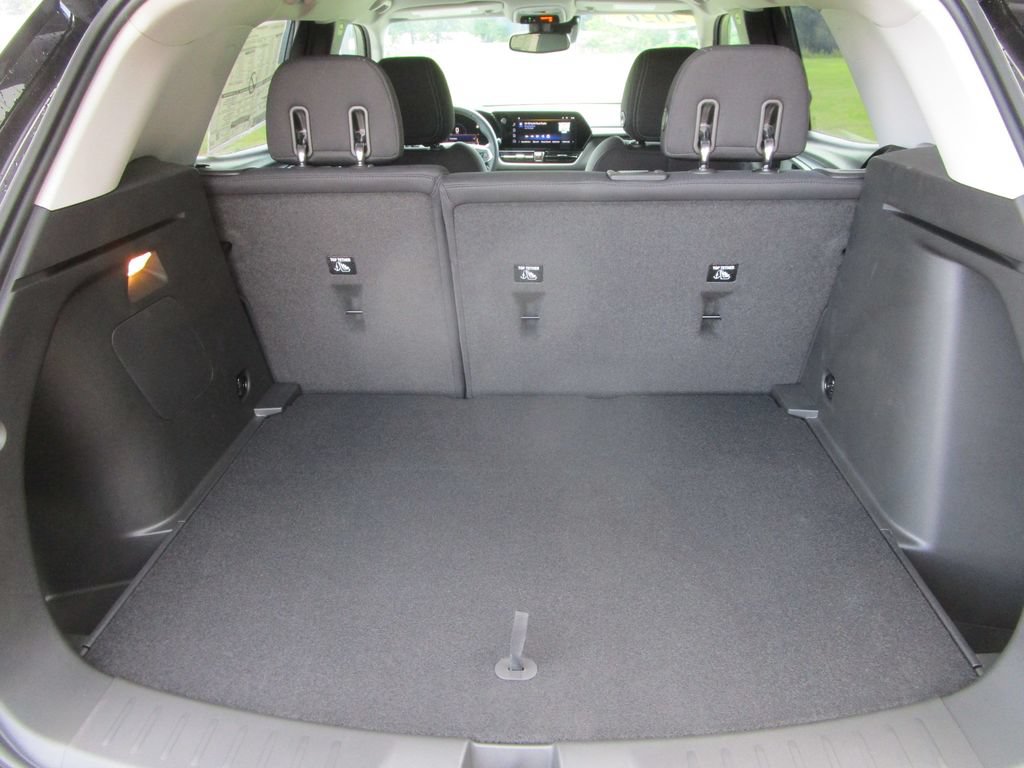New 2026 Chevrolet TrailBlazer LT w/ Convenience Package FWD image 14