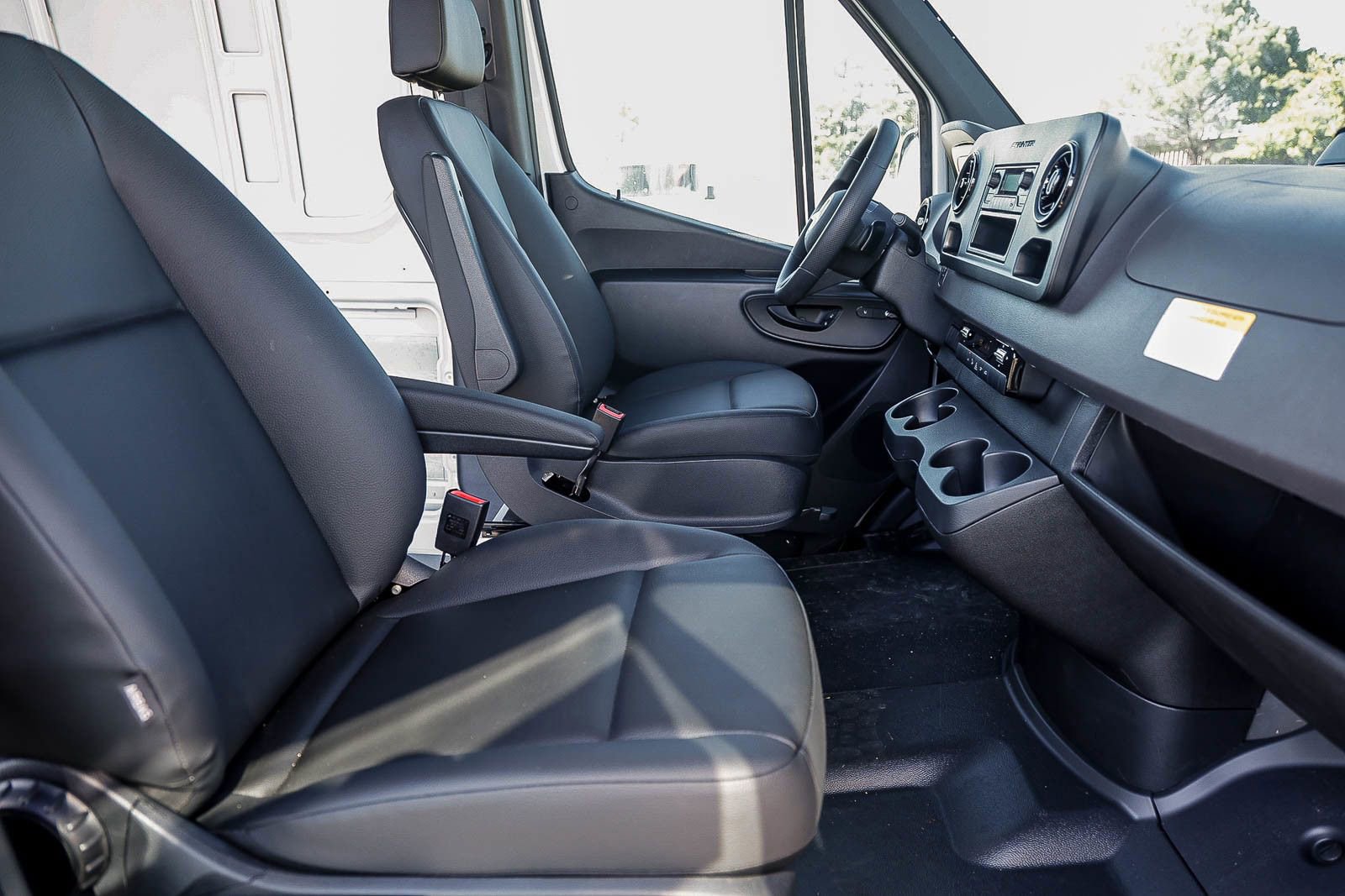 New 2025 Mercedes-Benz Sprinter 2500 image 17