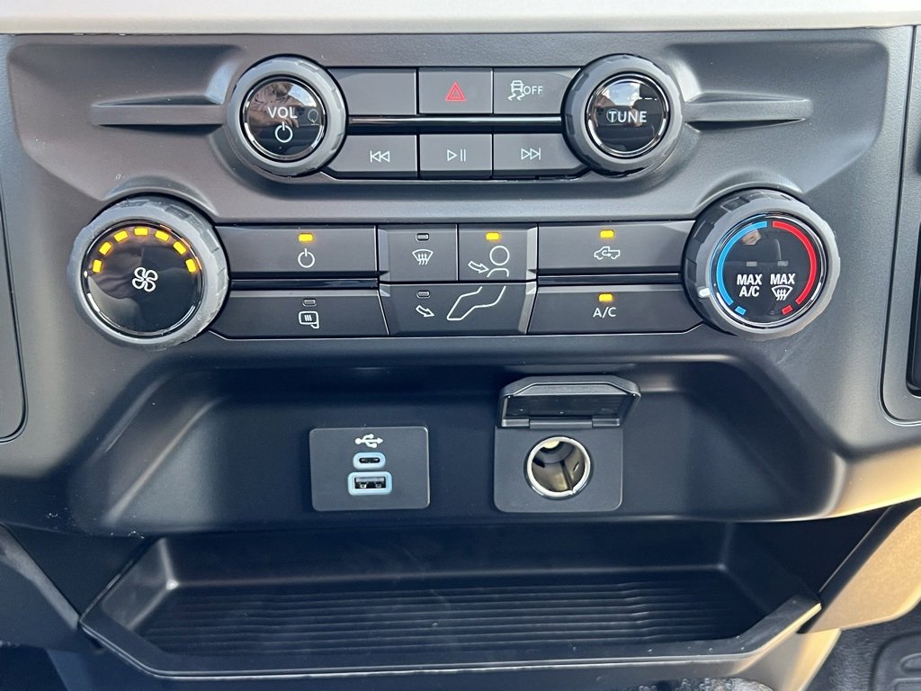 New 2026 Ford F350 XLT image 38