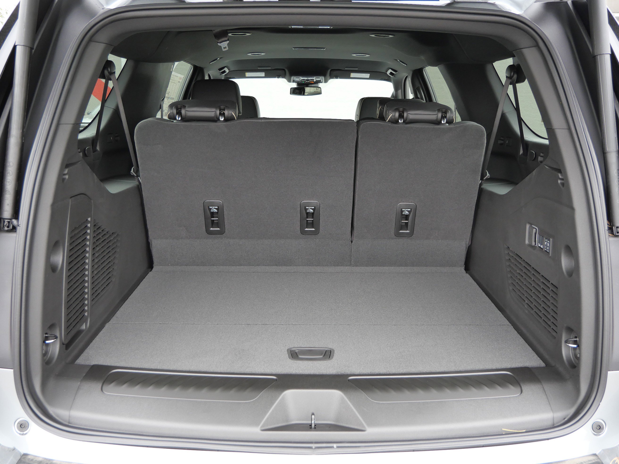 New 2026 GMC Yukon XL Elevation image 5