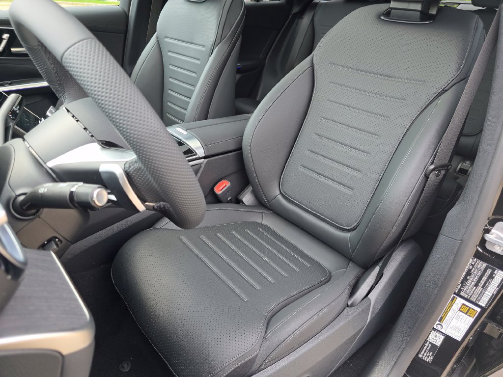 New 2027 Mercedes-Benz GLC 300 4MATIC image 25