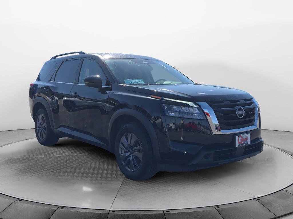 Used 2025 Nissan Pathfinder SV AWD/4WD image 4