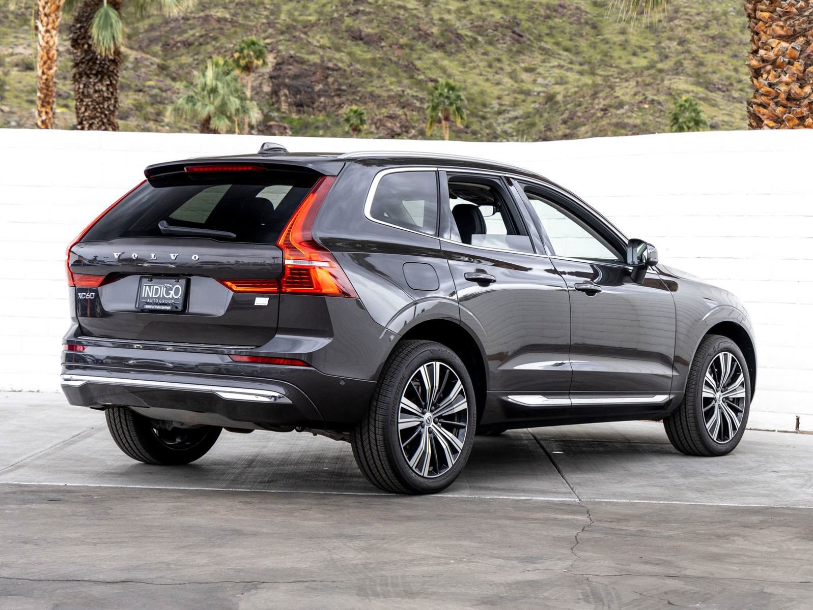 Used 2022 Volvo XC60 T8 Inscription w/ Advanced Package image 10