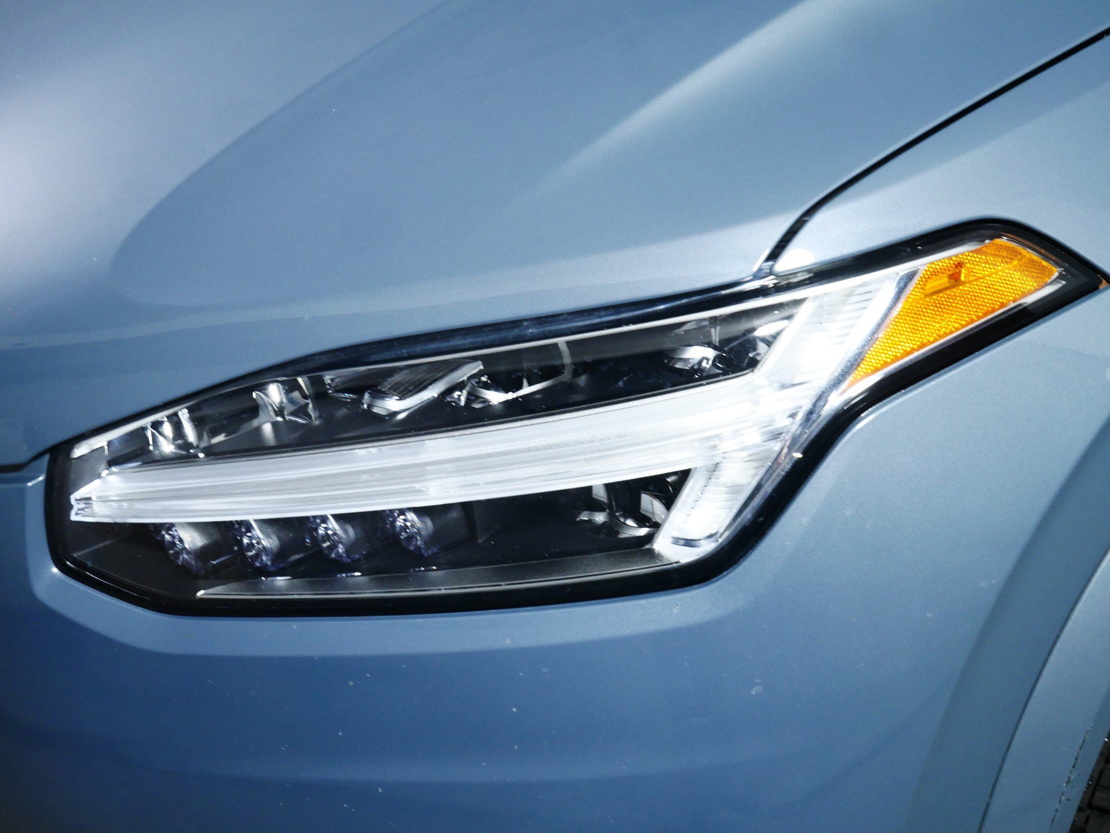 Used 2020 Volvo XC90 T6 Momentum image 16