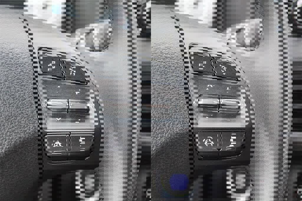 Certified 2022 Hyundai Kona Limited image 34