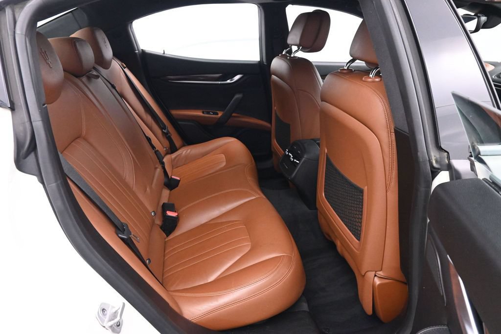 Used 2019 Maserati Ghibli S Q4 AWD/4WD image 21