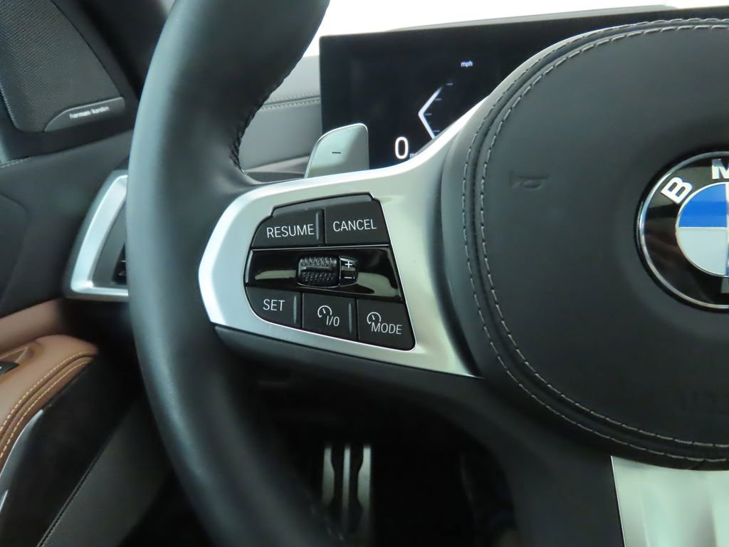 Used 2024 BMW X5 xDrive40i w/ Executive Package image 11