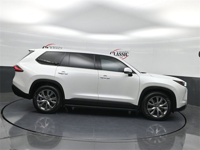 Used 2024 Toyota Grand Highlander Limited image 6