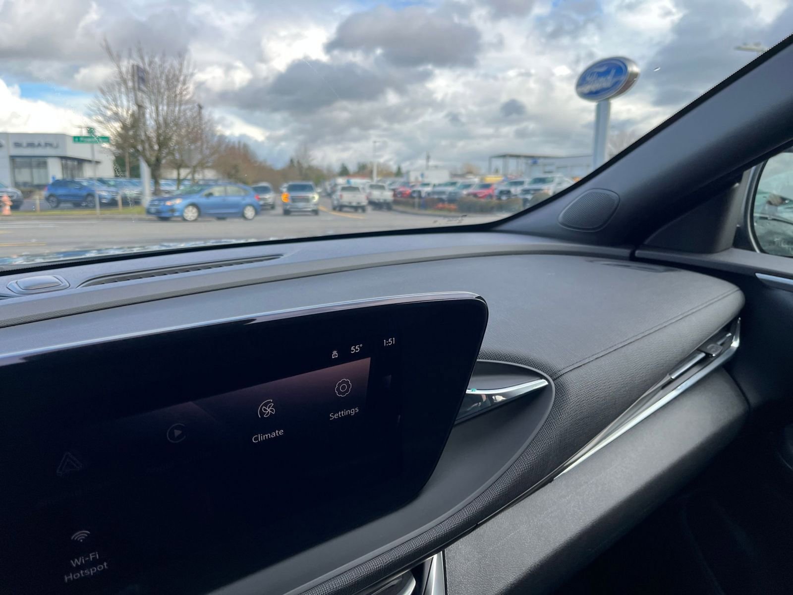 Used 2025 Buick Envista Preferred image 34