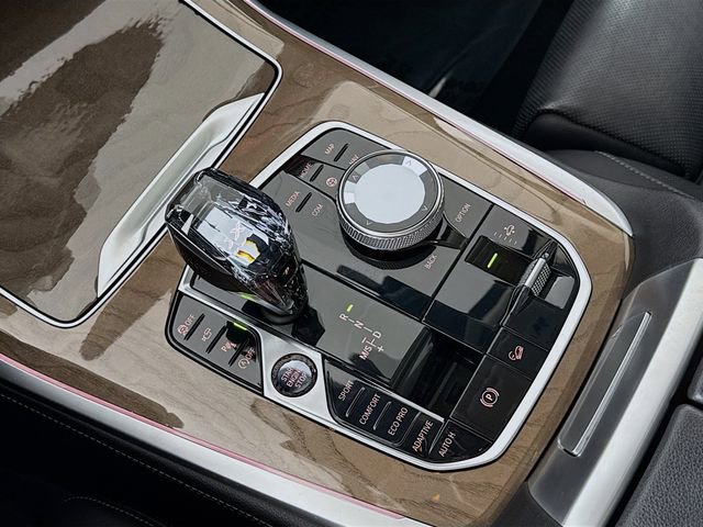 Used 2020 BMW X7 xDrive40i w/ Executive Package image 17