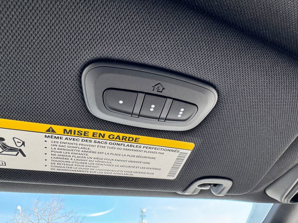 New 2026 Chrysler Pacifica Select image 22