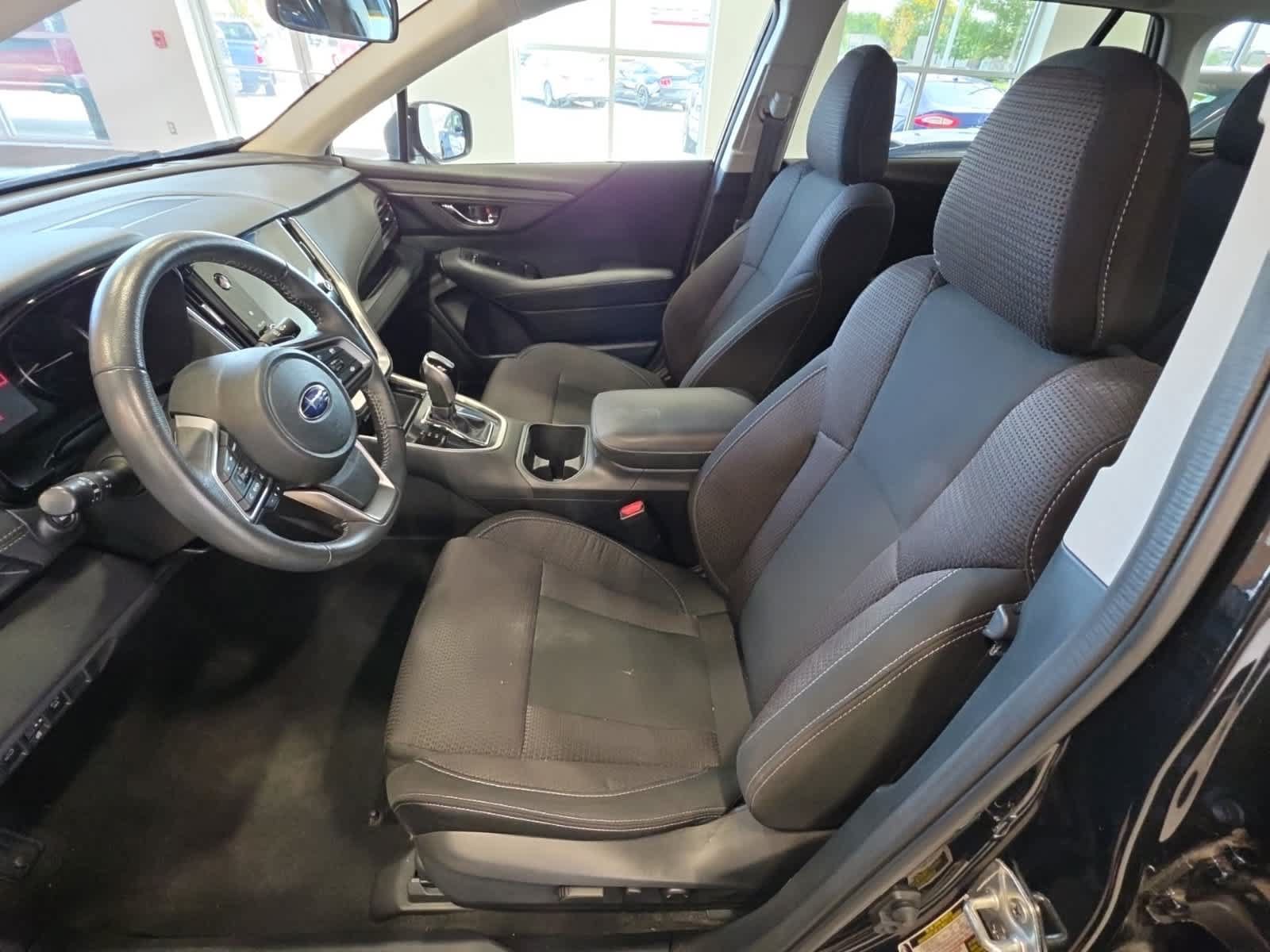 Used 2023 Subaru Outback Premium AWD/4WD image 14