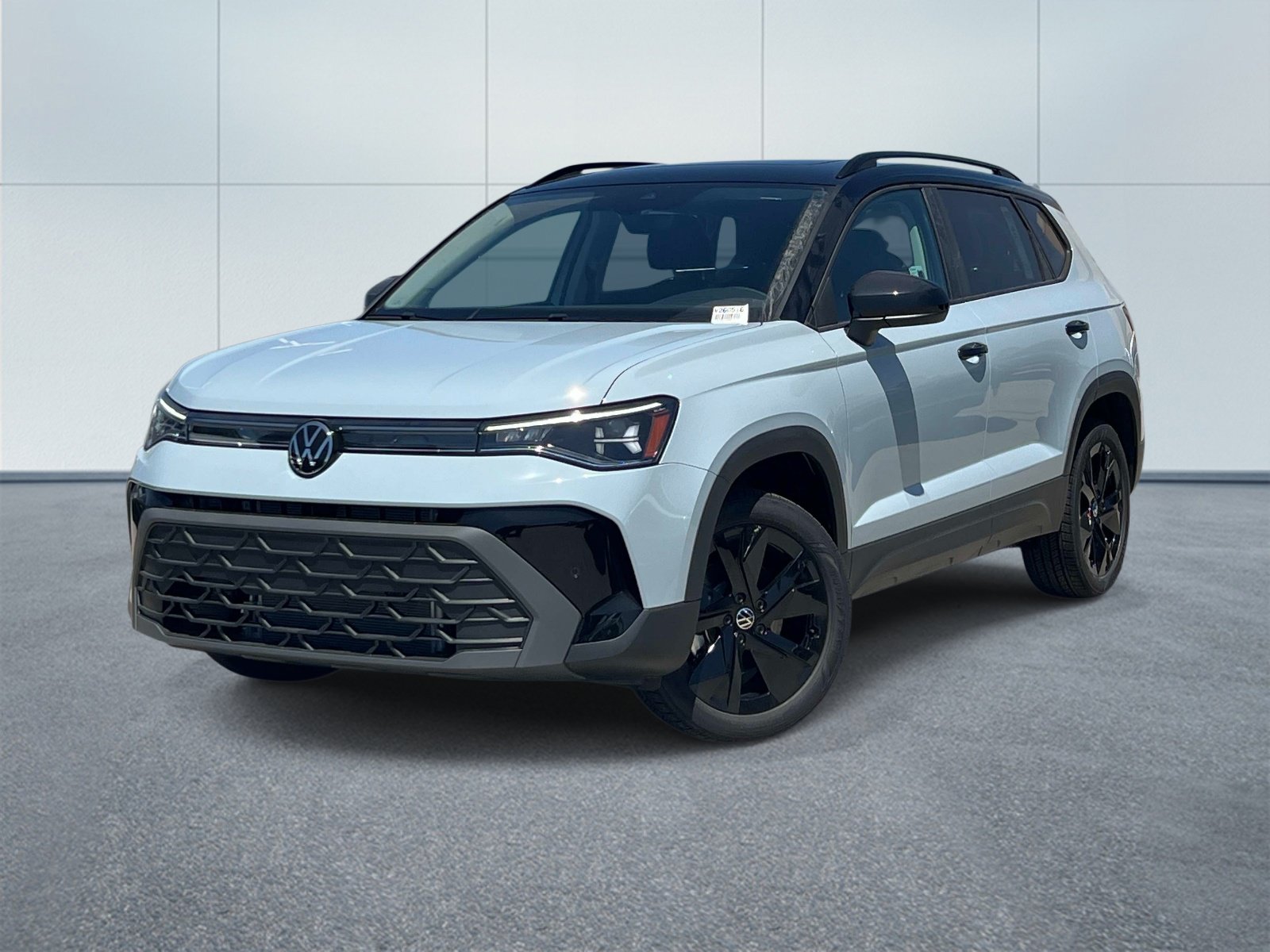 New 2026 Volkswagen Taos SE FWD image 1