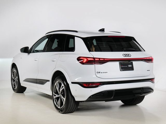 Certified 2027 Audi Q6 e-tron Premium Plus w/ Premium Plus AWD/4WD image 5