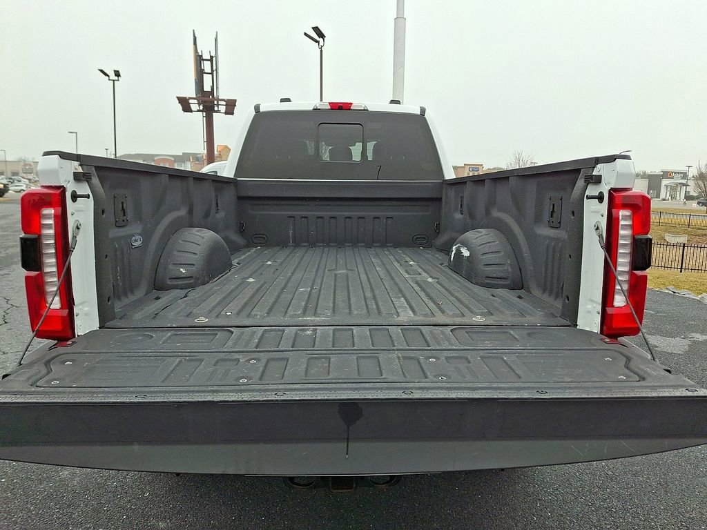 Used 2023 Ford F250 Lariat w/ Chrome Package image 35