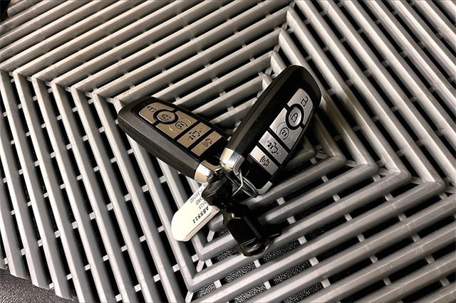 Used 2025 Ford F350 King Ranch image 10