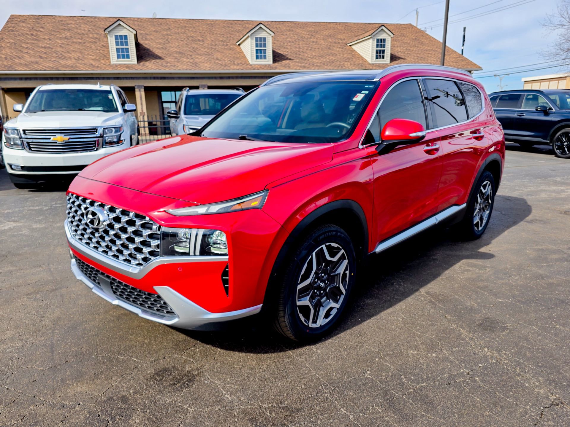 Used 2023 Hyundai Santa Fe Limited w/ Cargo Package FWD image 8